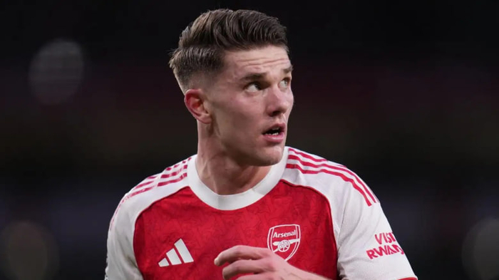 曼联1亿欧元争夺巴萨新星费尔明·洛佩斯遭巴萨