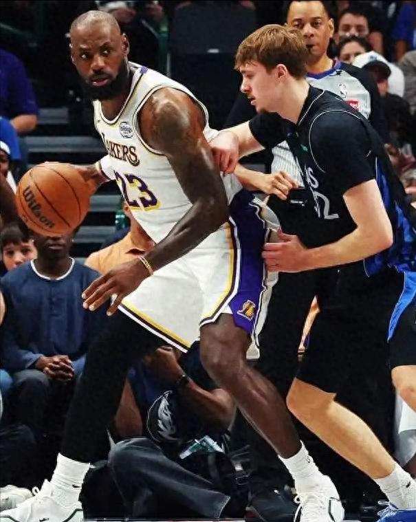 独行侠5人得分上双力克湖