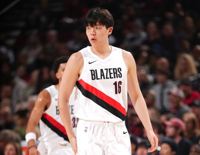 掘金逆转开拓者约基奇三双率队豪取9连胜