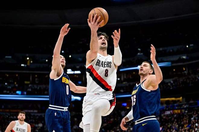 掘金逆转开拓者约基奇三双率队豪取9连胜