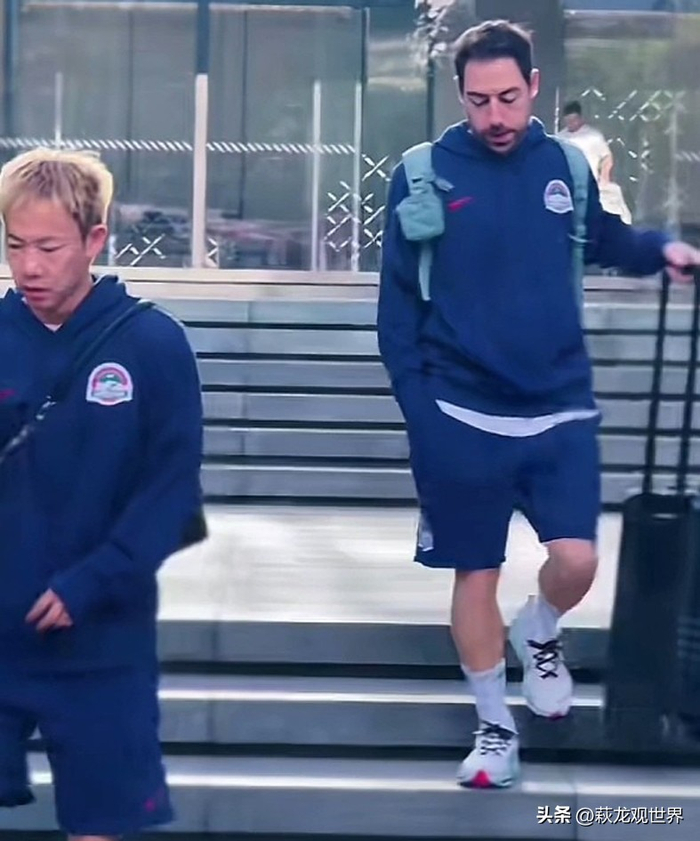 大连英博主场迎战河南队 剑指四连胜