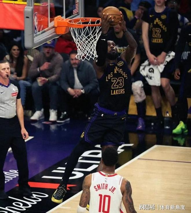 湖人火箭G2杜兰特复出难挽败局 东契奇回归成关